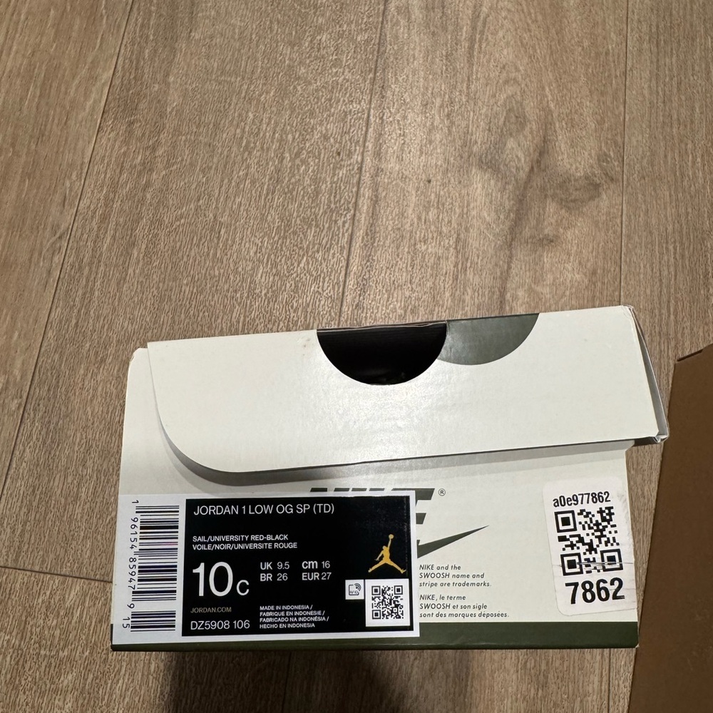 Retro Air Jordan 1 Travis ScottKids Black/White Sneakers with Red and Olive - Picture 10 of 11